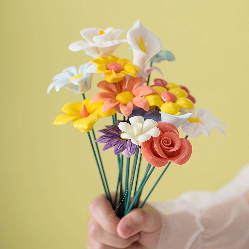 Small ceramic flowers hand-made porcelain flowers diy immortal flowers mix and match wholesale multi-color rose flower ornaments fresh